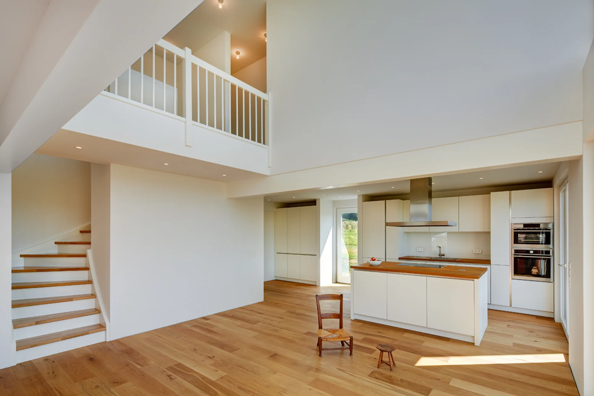 Gewerbebau mit Betriebswohnung von Meisterstueck Haus Kueche Ansicht 2