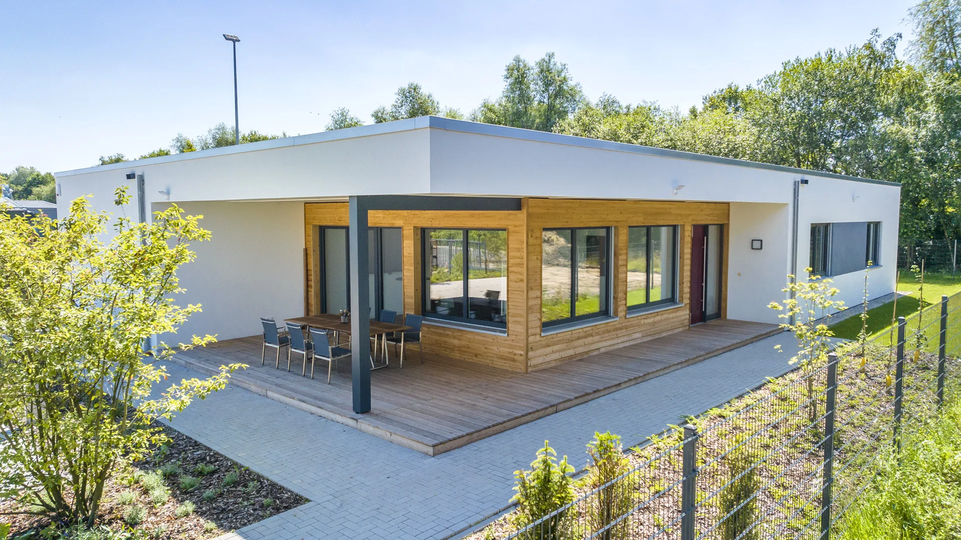 Buerogebaeude in Senden von Meisterstueck Haus Terrassenansicht 2