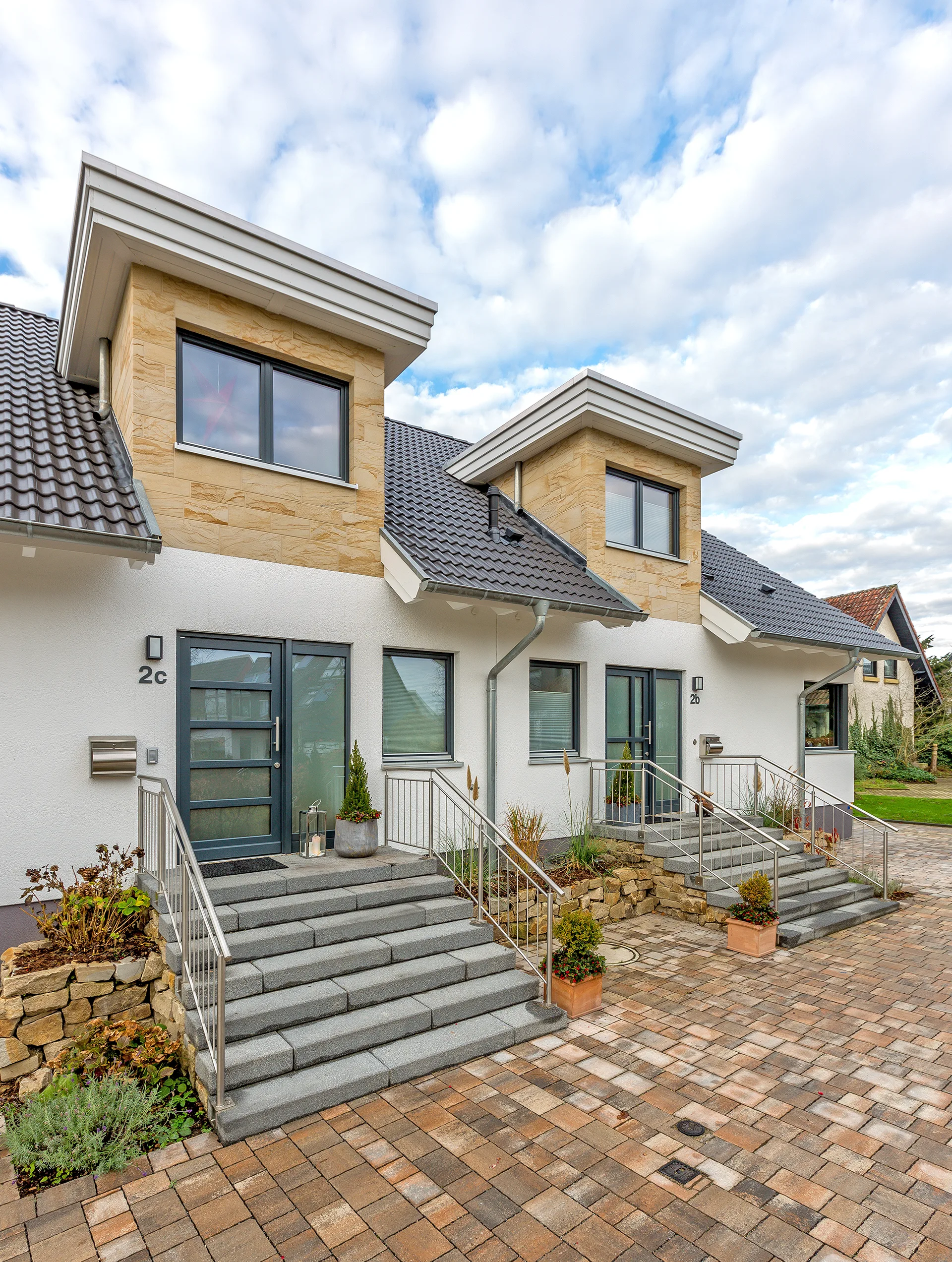 Doppelhaus mit Keller von Meisterstueck Haus Eingangsbereich