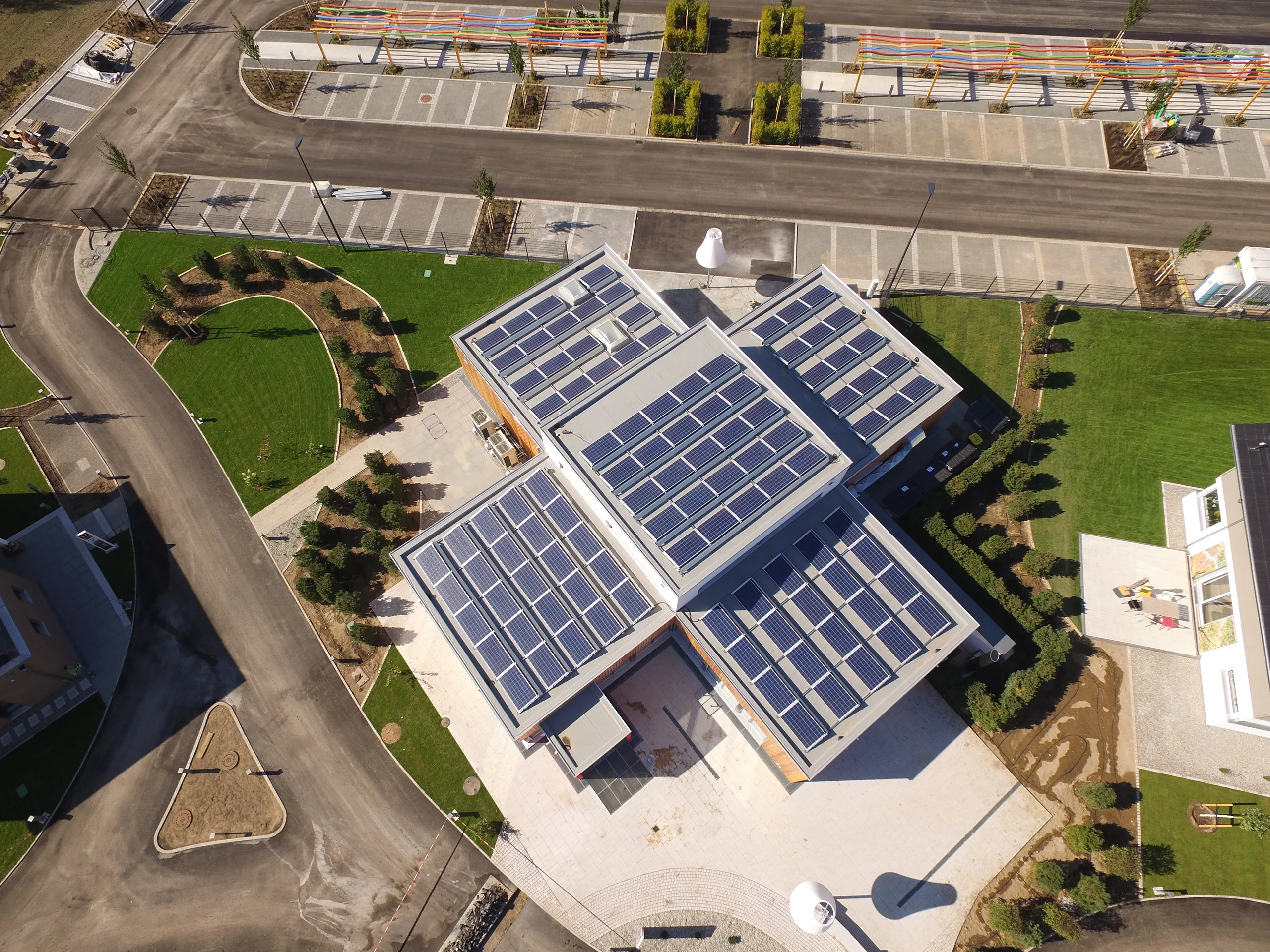 Empfangsgebaeude FertighausWelt Guenzburg von Meisterstueck Haus zentraler draufblick