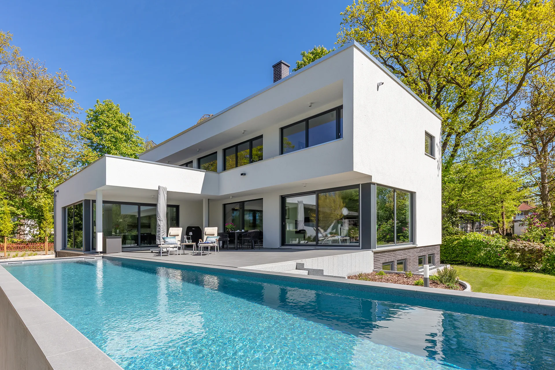 Exklusive Bauhaus-Villa auf Bestandskeller (EH 40) von Meisterstück-HAUS