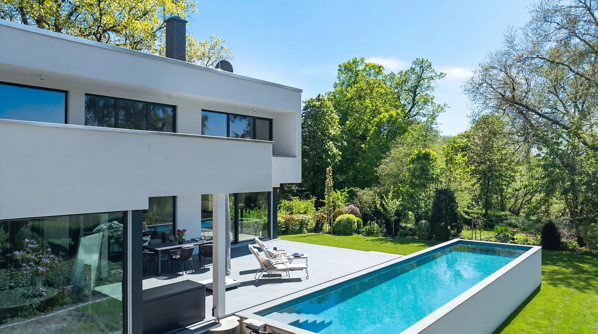Exklusive Bauhaus-Villa auf Bestandskeller (EH 40) von Meisterstück-HAUS