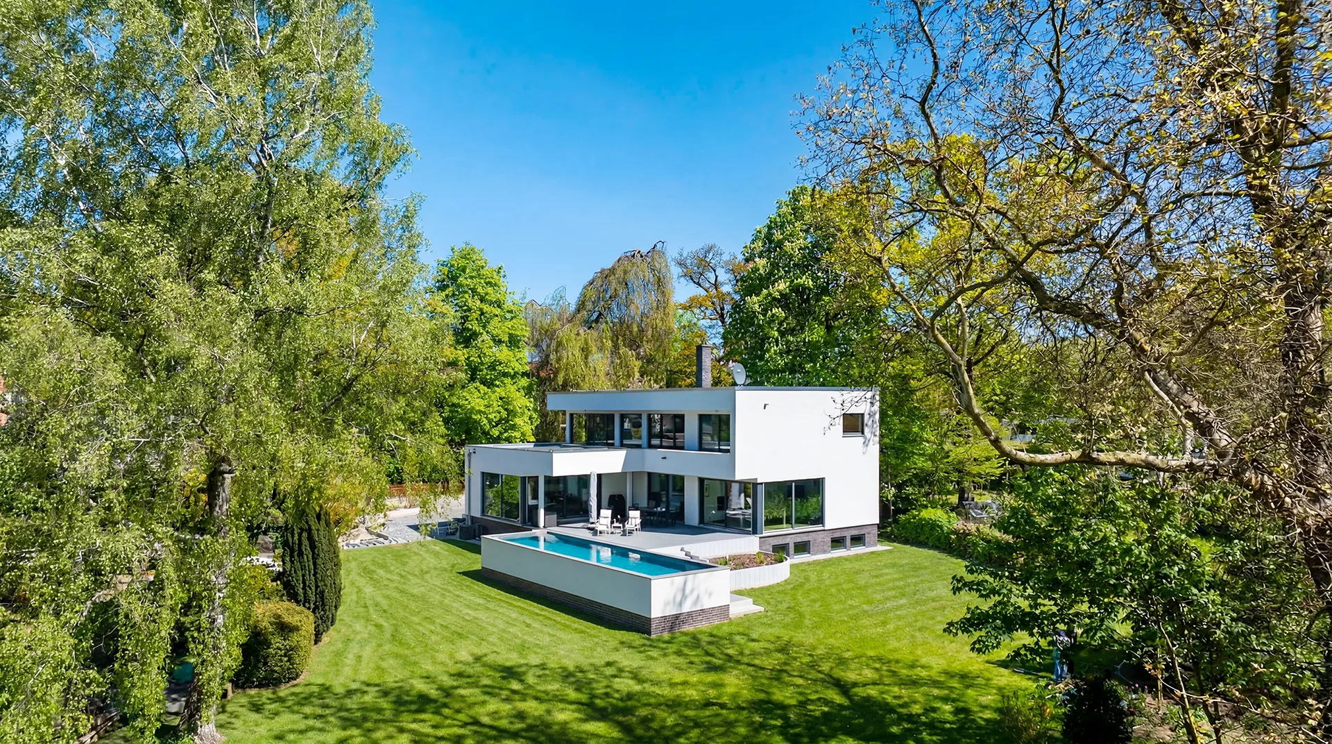 Exklusive Bauhaus-Villa auf Bestandskeller (EH 40) von Meisterstück-HAUS