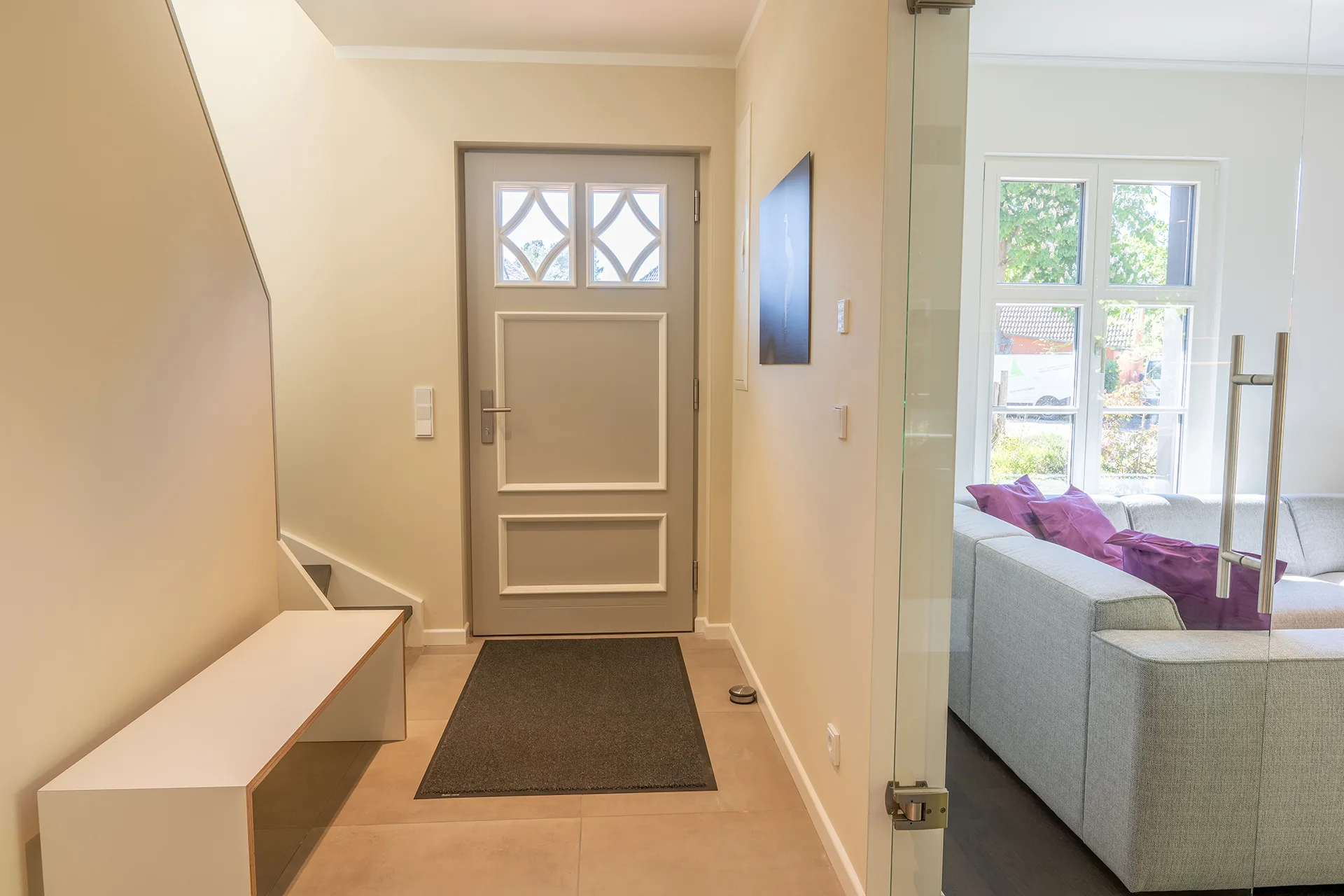 Ferien-Doppelhaus mit Ostsee-Charme von Meisterstueck Haus Flur