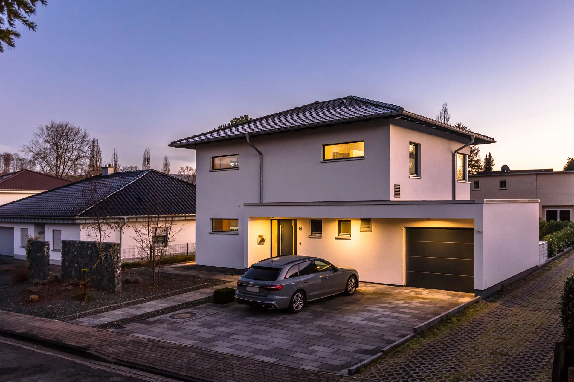 LINEAR Stadtvilla mit Garage