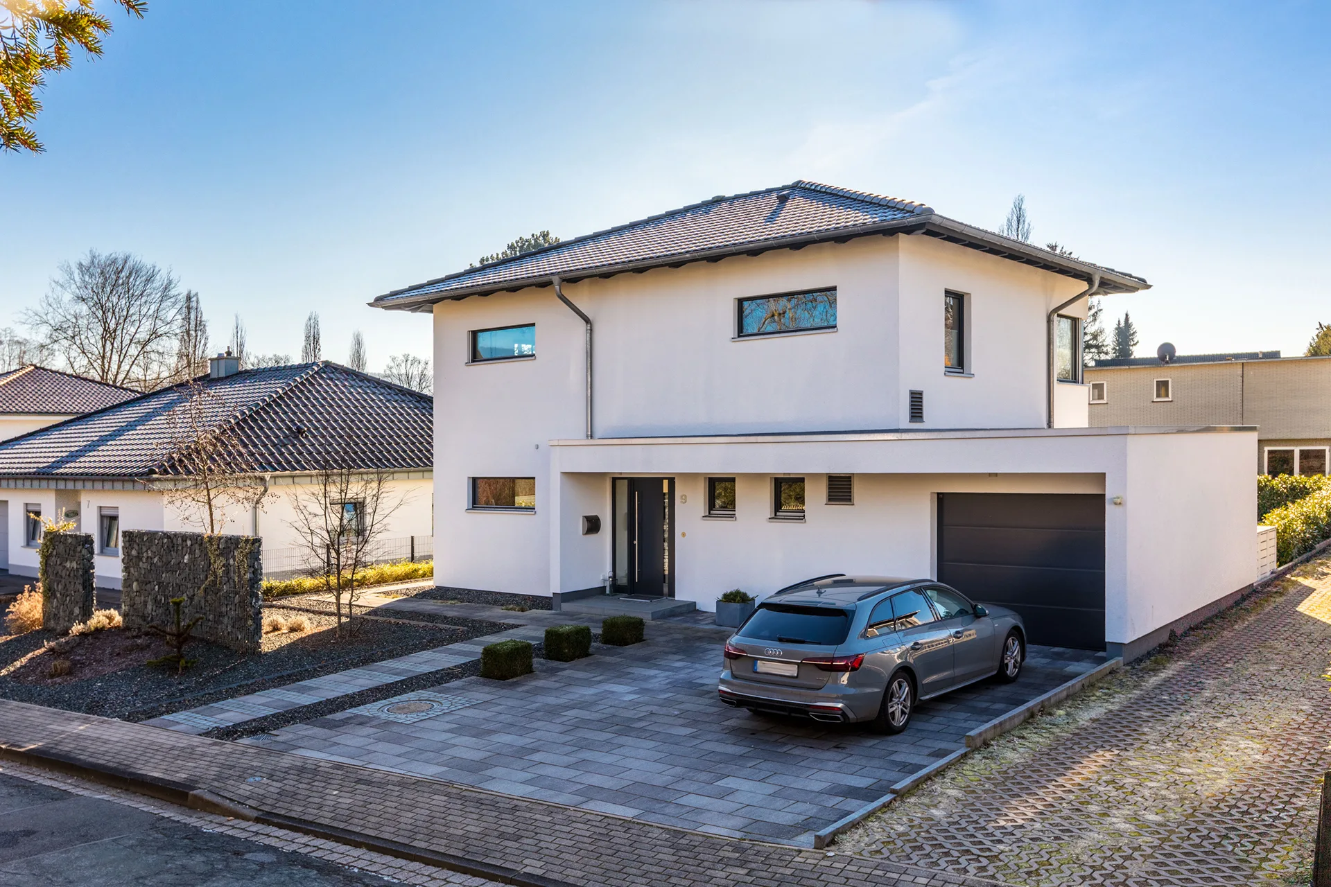 LINEAR Stadtvilla mit Garage