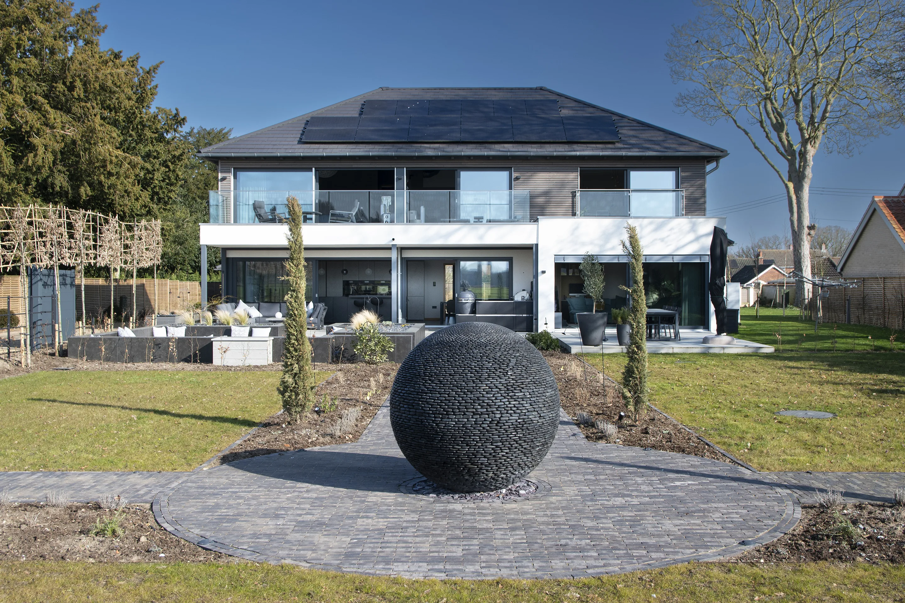 Villa in Norfolk von Meisterstueck Haus aus Gartenansicht