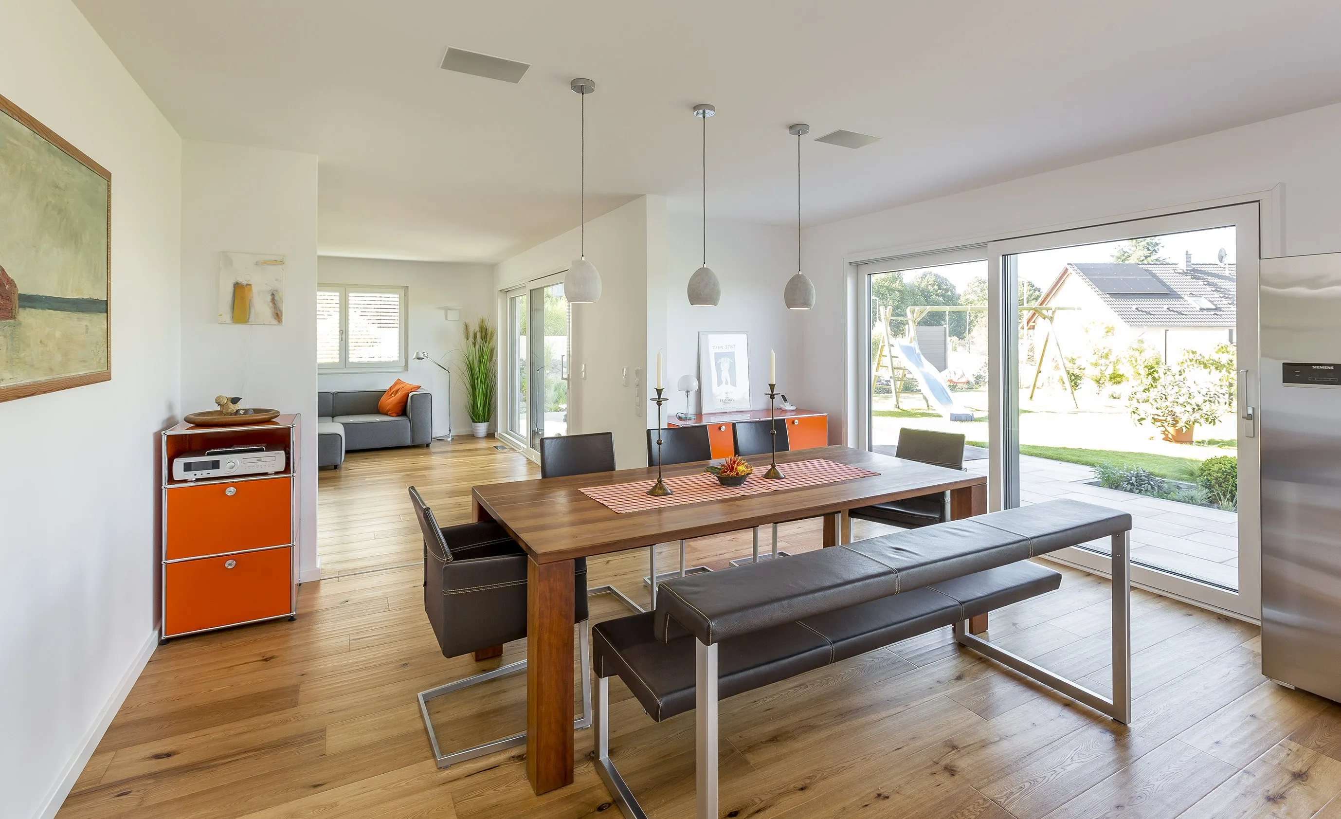 Pultdach und Design von Meisterstueck Haus Essbereich