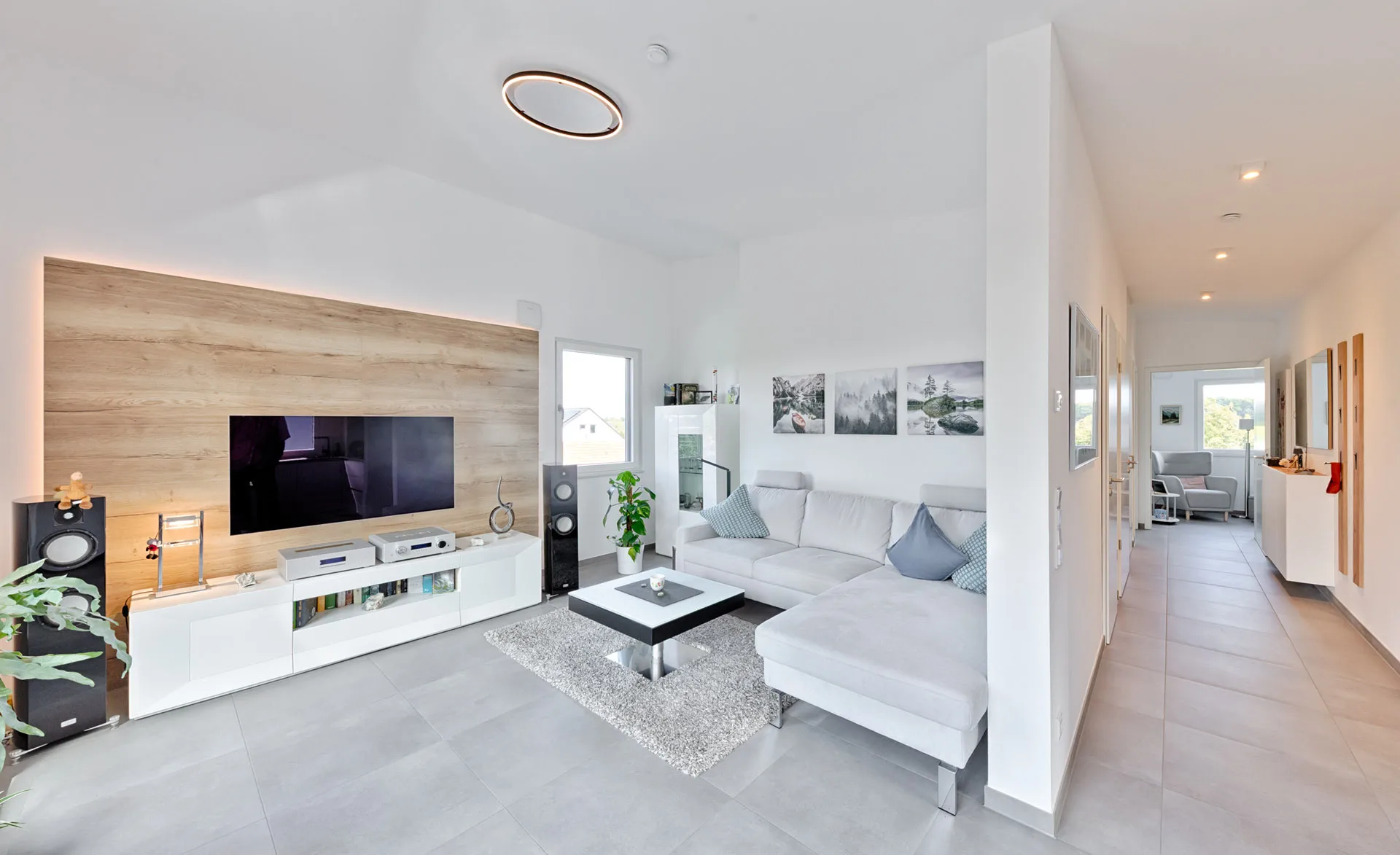 3-Familienhaeuser mit Pultdach Effizienzhaus 40 NH von Meisterstueck Haus Lebensbereich Ansicht 2