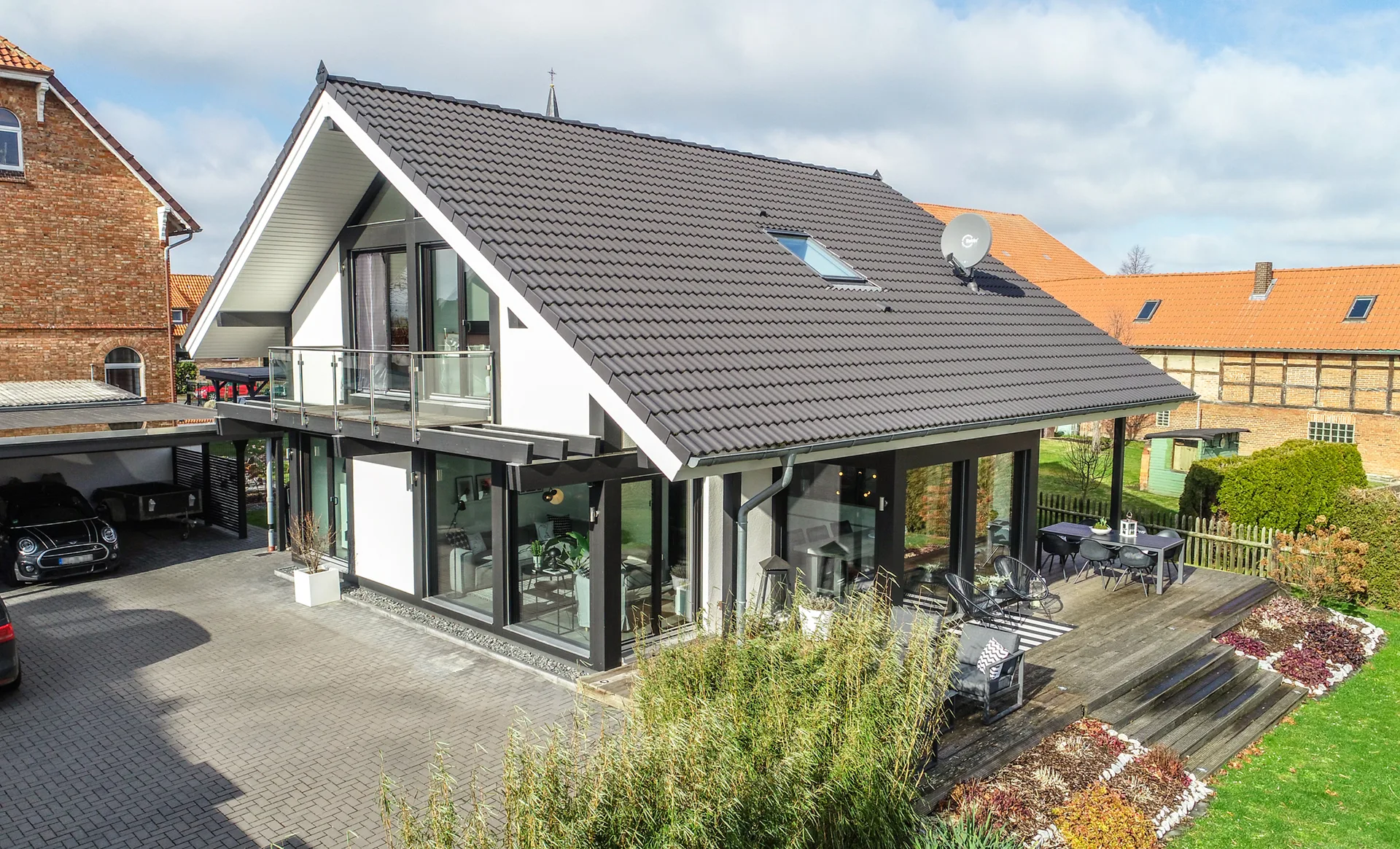 AESTHETIK 20.15.039 von Meisterstueck Haus Seitenansicht 1