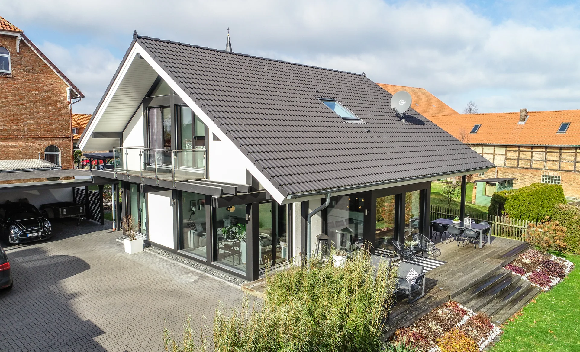 AESTHETIK 20.15.039 von Meisterstueck Haus Seitenansicht 3