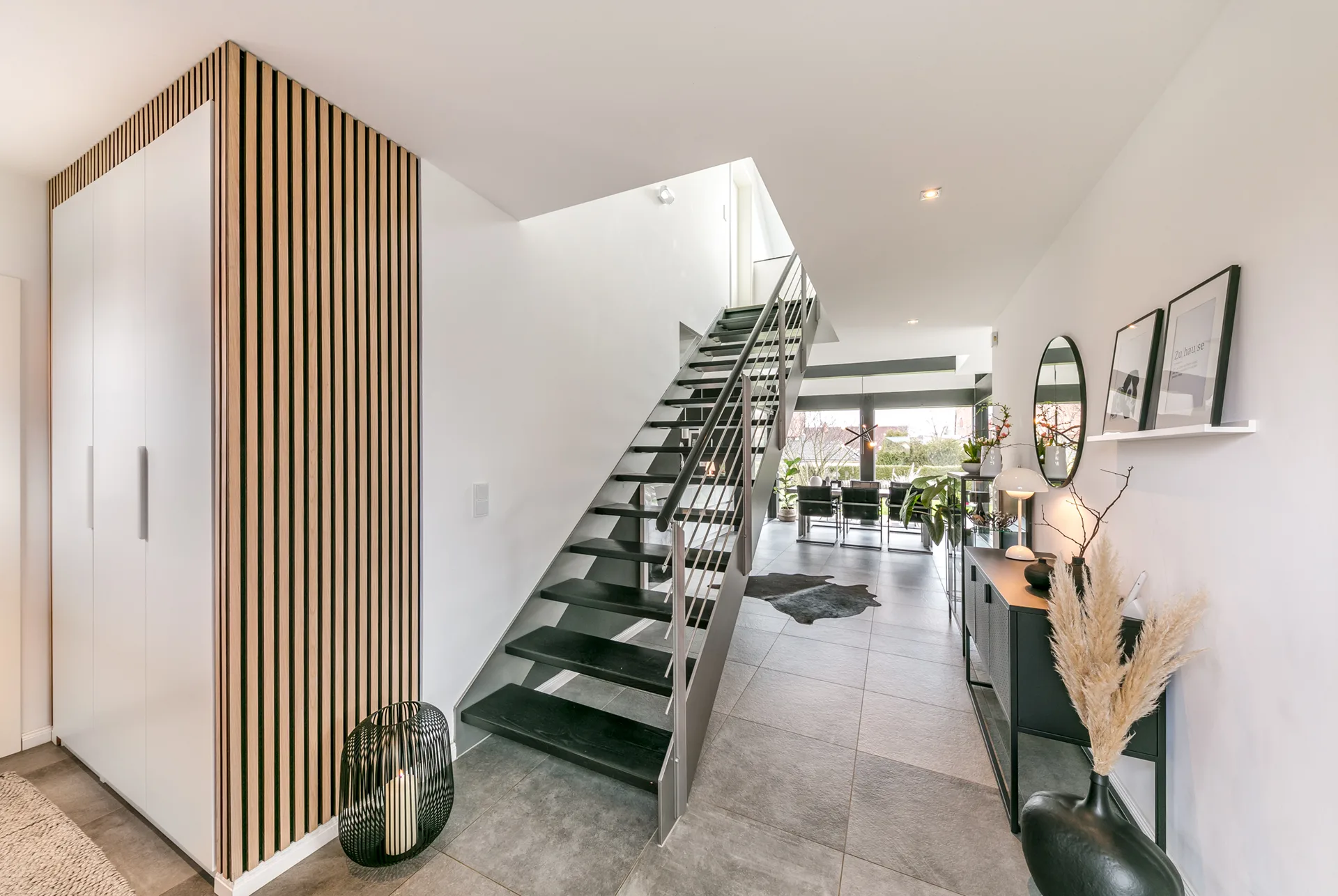AESTHETIK 20.15.039 von Meisterstueck Haus Treppenansicht
