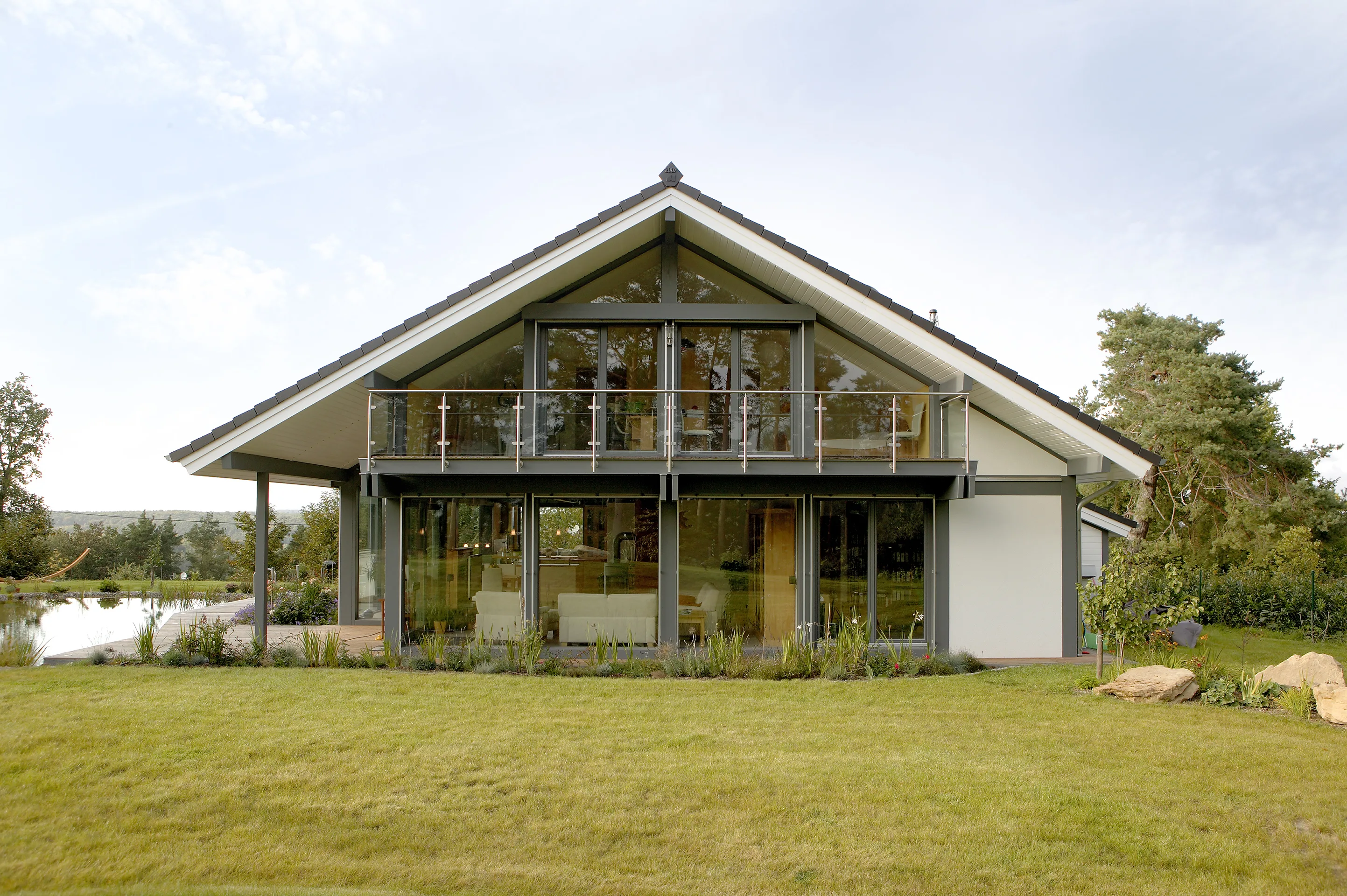 ÄSTHETIK 24.06.039 Gartenansicht