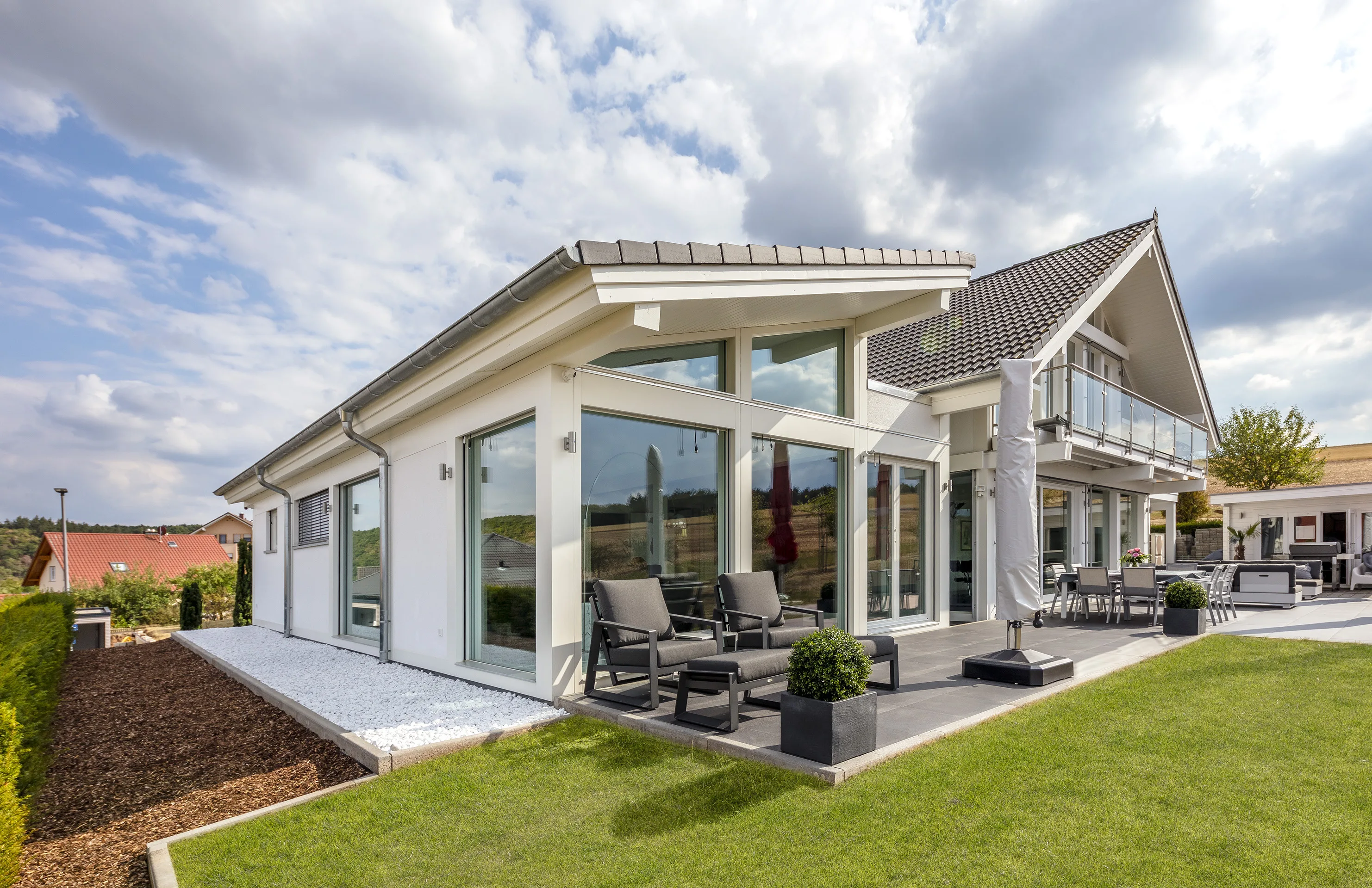 Aesthetik-Anbau 28.21.045 von Meisterstueck Haus Seitenansicht