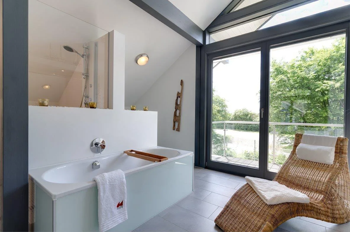 AESTHETIK Mannheim von Meisterstueck Haus Badezimmer