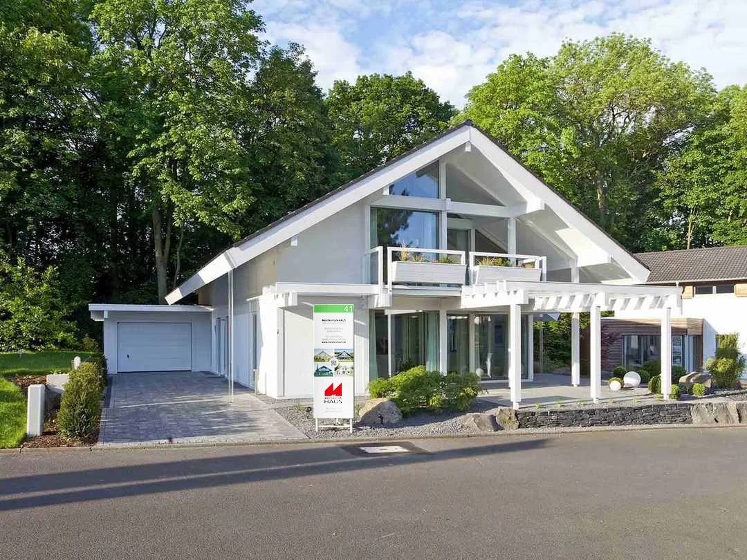 Meisterstück Musterhaus Modernes Fachwerkhaus Bad Vilbel Frontansicht 2