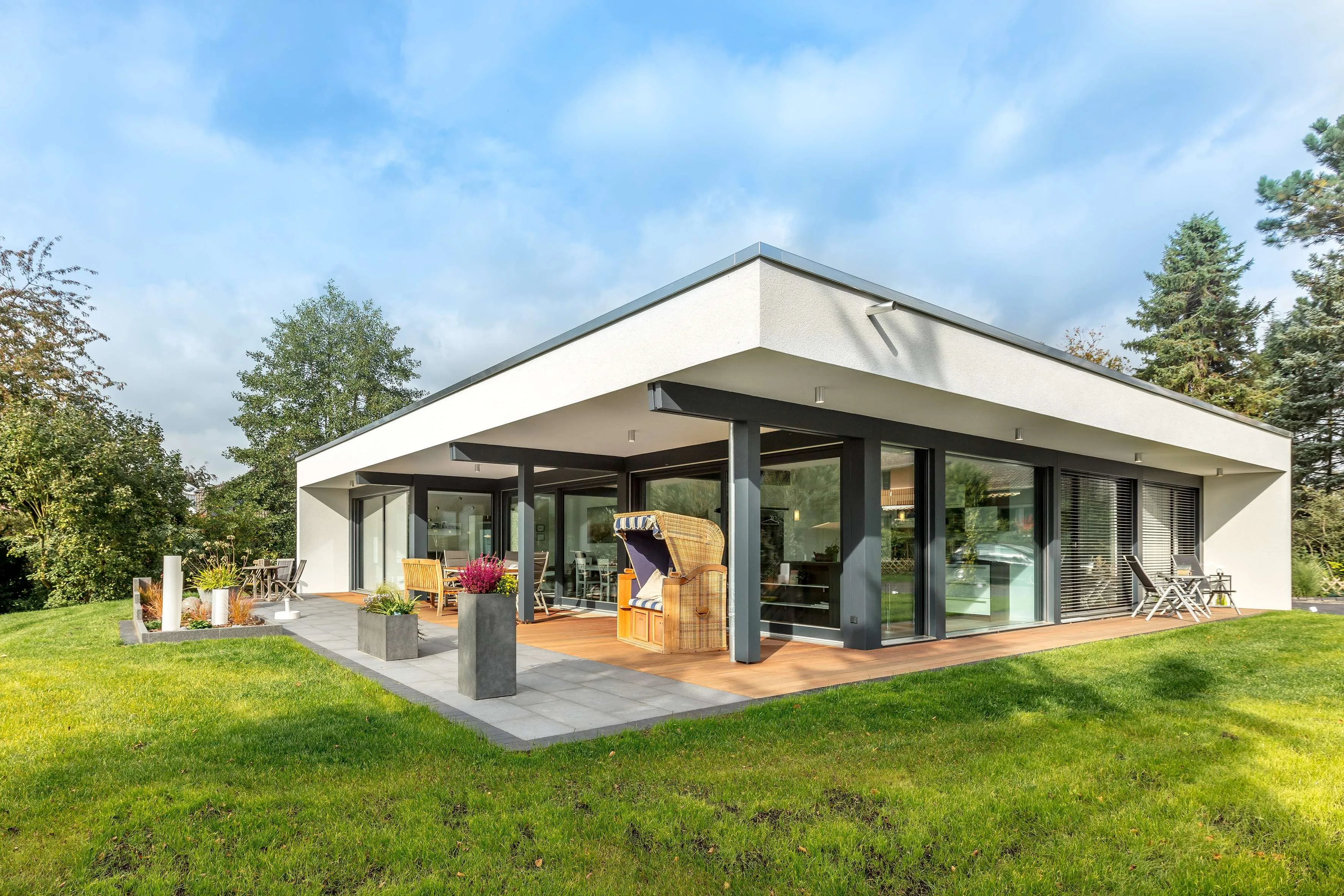 Bungalow Fusion von Meisterstueck Haus Gartenansicht