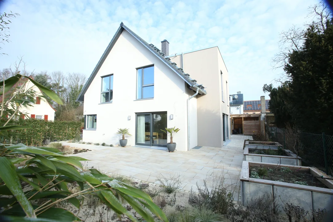 Smart Home in Hessen von Meisterstueck Haus Aussenansicht
