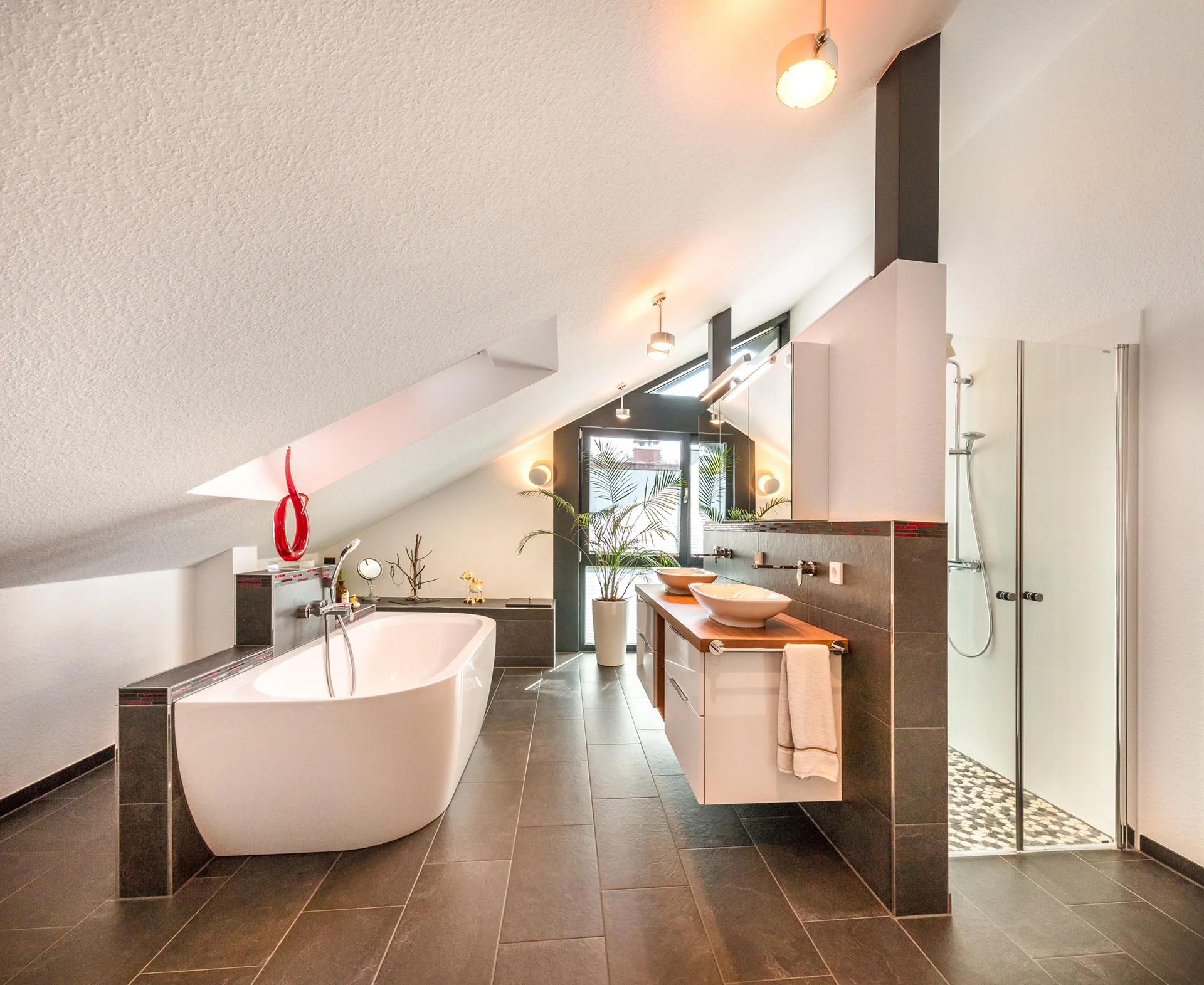 Aesthetik am Hang 24.18.044 von Meisterstueck Haus Badezimmer 1